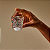 Bath & Body Works - Capinha Chaveiro Porta Álcool Gel Stained Glass Butterfly - Imagem 2
