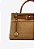 Bolsa Tote Media Logo Mania Fivela Camurça Helena Vicenza Camel - Imagem 5