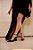 Scarpin Anabela Verniz Bico Fino Fivela Thassia Naves Luiza Barcelos Preto - Imagem 6