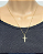 Pingente de Cruz Minimalista em Ouro - Imagem 3