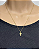 Pingente Pequeno em Ouro de Cruz com Cristo em Relevo - Imagem 4