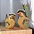 Casal Galo e Galinha Bege em Madeira - Imagem 1