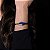 Bracelete Ayla pedra natural quartzo azul anil ouro semijoia - Imagem 2