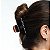Piranha de cabelo Bianca acrílico marrom letra C 05 003 - Imagem 2