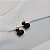 Brinco oval cristal preto ouro semijoia 19k11095 - Imagem 4