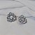 Brinco Leticia Sarabia flor cristal prateado B9163 - Imagem 4