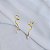 Brinco ear cuff Lita Raies pérola água doce ouro semijoia - Imagem 3