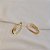 Brinco ear cuff orgânico ouro semijoia - Imagem 2