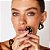 Brinco SD Sheila Morais orgânico resina animal print p ouro vintage - Imagem 4