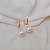 Brinco argolinha penduricalho pérola zircônia ouro semijoia VB0705 - Imagem 1