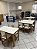 Sala de aula com mesas e cadeiras em Madeira - Imagem 6
