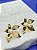 Brinco Flor com perola Aço inox dourado - 1 par - Imagem 2