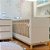 Berço Cozy - Branco Com Carvalho - prontaentrega - Imagem 3