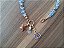 Pulseira de Cristais Azul com Pingente Nossa Senhora Aparecida e Estrela | Coleção Fé - Imagem 2