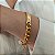 Pulseira placa lisa curvada  e corrente grumed folheado em ouro - Imagem 3