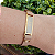 Pulseira Courino bege com placa gravada Life Bege acabamento folheado em ouro - Imagem 2