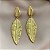 BRINCO FOLHAS RISCADAS DOURADO AÇO 316L⭐️ - Imagem 3