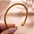 BRACELETE FIO TORCIDO MALEÁVEL DOURADO AÇO 316L⭐️ - Imagem 2
