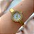 BRACELETE RELÓGIO REDONDO COM BORDA COM STRASS DOURADO AÇO 316L⭐️ - Imagem 3