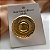 BROCHE REDONDO RISCADO DOURADO AÇO 316L⭐️ - Imagem 2
