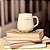 Me deixa ler • Caneca afetiva - Imagem 1