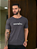 CAMISETA PREMIUM CINZA CHUMBO DETALHE EM RELEVO - Imagem 5