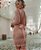 Vestido Rosa em Guipir com Decote Costas - Imagem 2