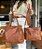 Conjunto 3 EM 1 - Bolsa Grande, Bolsa Média Com Tachas e Clutch - Imagem 3