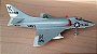 AIRFIX - DOUGLAS A-4B SKYHAWK STARTER SET - 1/72 - Imagem 4