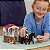 Schleich HORSE CLUB — Caixa de Cavalos com HORSE CLUB Tori & Princess, Conjunto de Estábulo de 26 Peças, Brinquedos de Cavalo Funcionais para Meninas e Meninos de 5+ anos. - Imagem 5