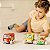 Conjunto de Veículos de Retorno Automático Melissa & Doug K's Kids - Conjunto de Brinquedos Macios para Bebê com 4 Carros e Caminhões e Estojo de Transporte - Carros de Retorno Automático, Brinquedos para - Imagem 4