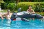 Flutuador de Piscina Inflável Poolmaster Baleia Gigante Cinza Grande - Imagem 5