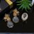 Brinco floral com pedra cristal e microzircônias - Imagem 2