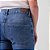 Calça Jeans Boot Cut Estonada Com Elastano Feminina - Imagem 6