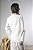 Blazer Alfaiataria Feminino Alongado Em Linho Com Martingale - Imagem 11