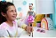 Boneca Barbie Fashionista Loira Blusa Listrada e Saia Rosa - Mattel - Imagem 8