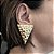 BRINCO TRIANGULAR MARTELADO BANHADO A OURO 18 K - Imagem 1