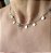 CONJUNTO COLAR CHOKER E ARGOLINHA COM PINGENTE DE PLAQUINHAS BANHADO A OURO OU RODIO - Imagem 3