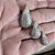 BRINCO TRIO GOTAS CRAVEJADAS COM ZICONIAS CRISTAL BANHADO A RODIO - Imagem 2