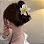 Presilha de Cabelo Flor Havaiana Princesa Fashion grande 8 cm - Imagem 9