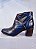 BOTA ESTILO ANKLEBOOT AZUL MARINHO COM FRISO NA COR CONHAQUE - Imagem 6