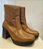 BOTA ESTILO ANKLEBOOT COM SALTO E PLATAFORMA - Imagem 4