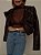 Jaqueta Cropped Courino Isabella Marrom - Imagem 8