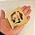 Caixa com visor Vazado - Noivinhos Ouro - 6,5x6,5x3cm - 10 unidades - Assk - Rizzo - Imagem 3