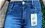 Calça Jeans Skinny Levanta Bumbum com Detalhe de Costura no Bolso - Imagem 2