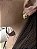 Brinco detalhe cravejado - Imagem 2