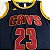 Camisa de Basquete Cleveland Cavaliers Retrô Adidas Bordado Denso - 23 LeBron James - Imagem 3