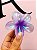 Presilha Tropical Flor Grande Lilás Cintilante - Imagem 1