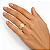 Aliança Reta com Friso Acetinada Moissanite Anatômica 10mm Ouro 18K - Imagem 5