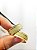 Aliança Reta com Friso Textura Filetes de Diamantes 8mm Ouro 18k. - Imagem 3